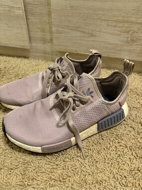 adidas NMD_R1 size 9 sneakers